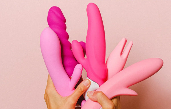 10 צעצועים דיסקרטיים שמתאימים לנסיעות – ליהנות גם מחוץ לבית