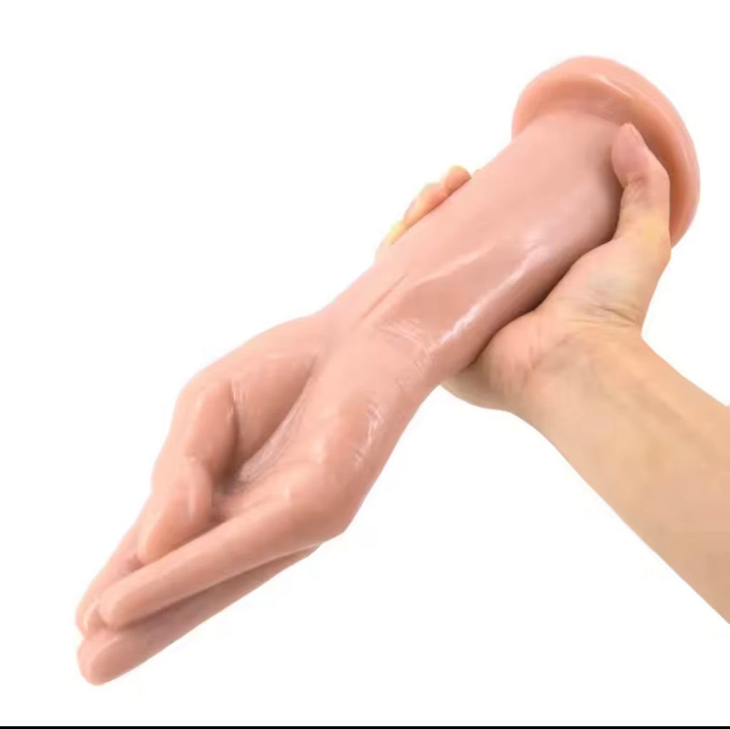 דילדו פיסטינג בצורת אגרוף ריאליסטי